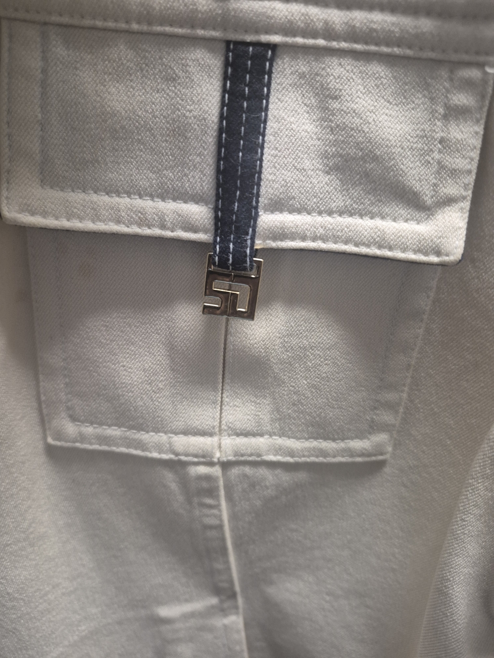 St. John Sport Vintage Cream Cropped Utility Jacket Marie Gray. - Picture 5 of 11